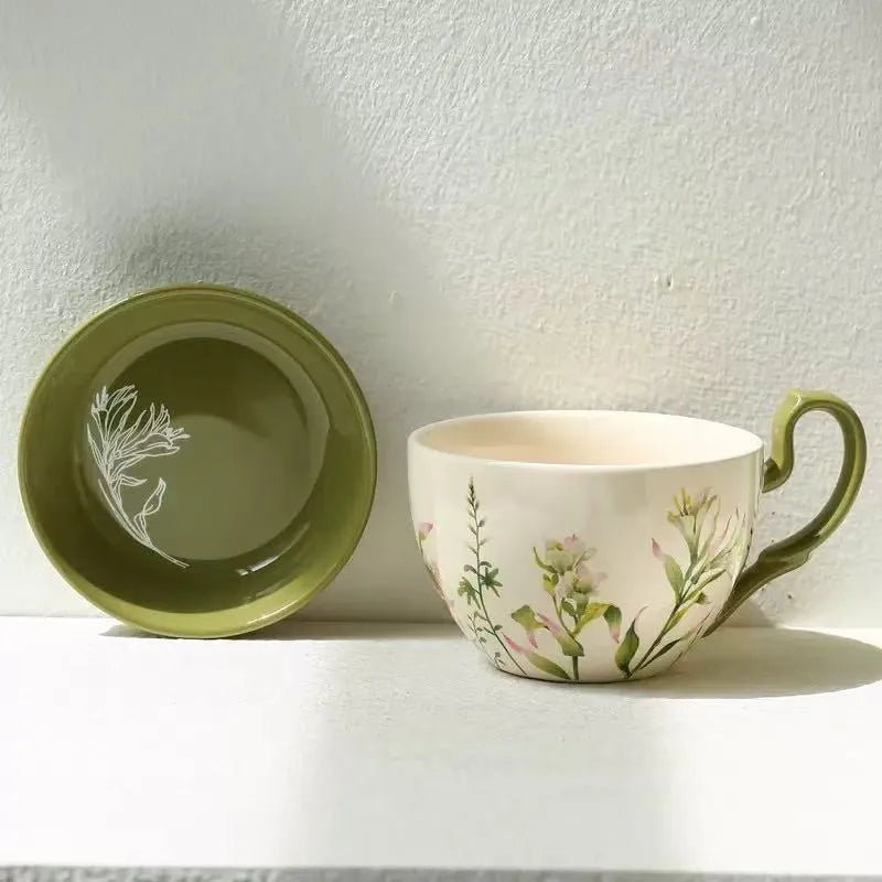 Lily Wind Chimes ceramic cup with lid, 460ml, floral pattern, green or pink options
