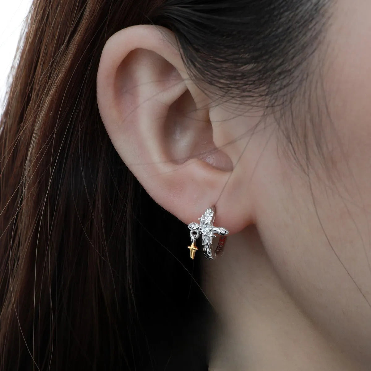 925 silver geometric cross earrings with round design elements and white gold colour finish