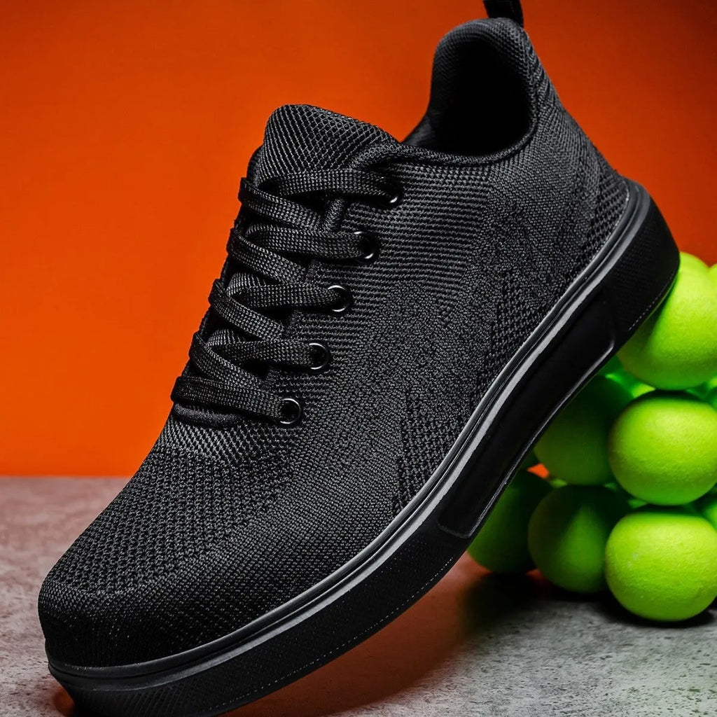 Light white casual board shoes with thick EVA soles and breathable mesh uppers