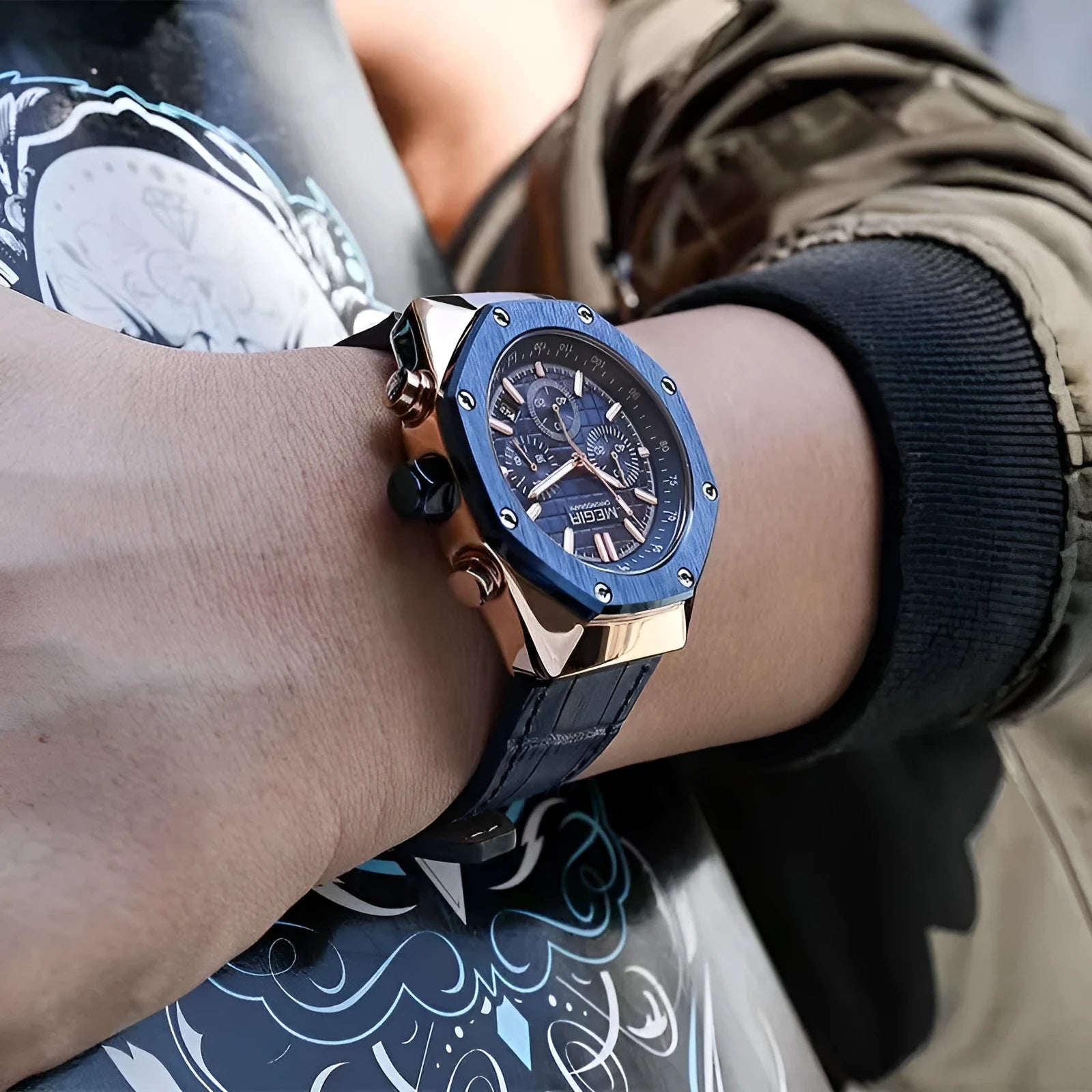 Multifunctional waterproof quartz men's watch with steel belt in three colour options
