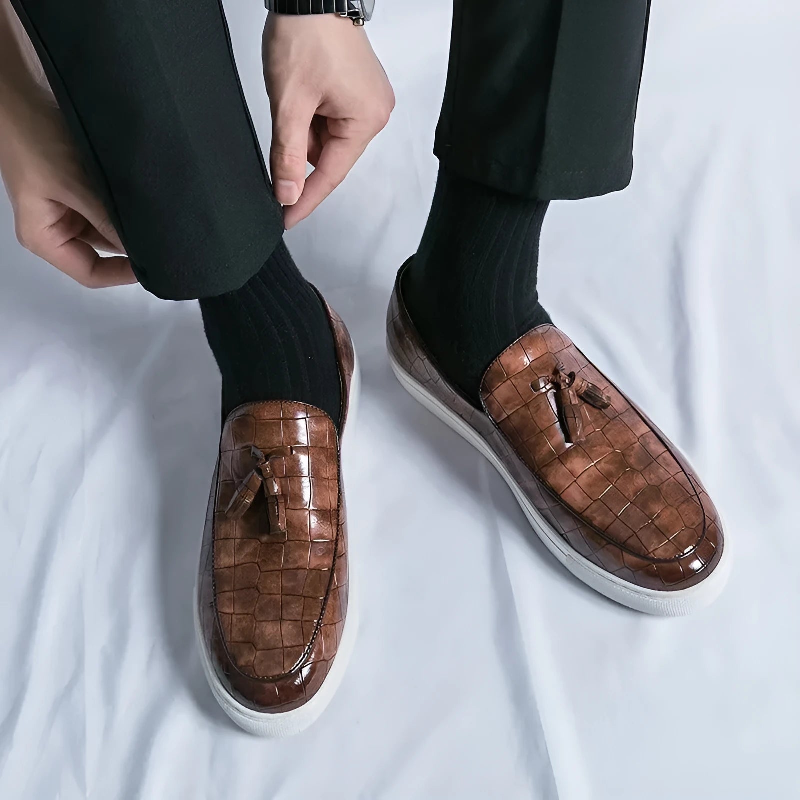 Men's wide-fit casual sneakers with tassel detail in artificial PU leather available in black, brown and white