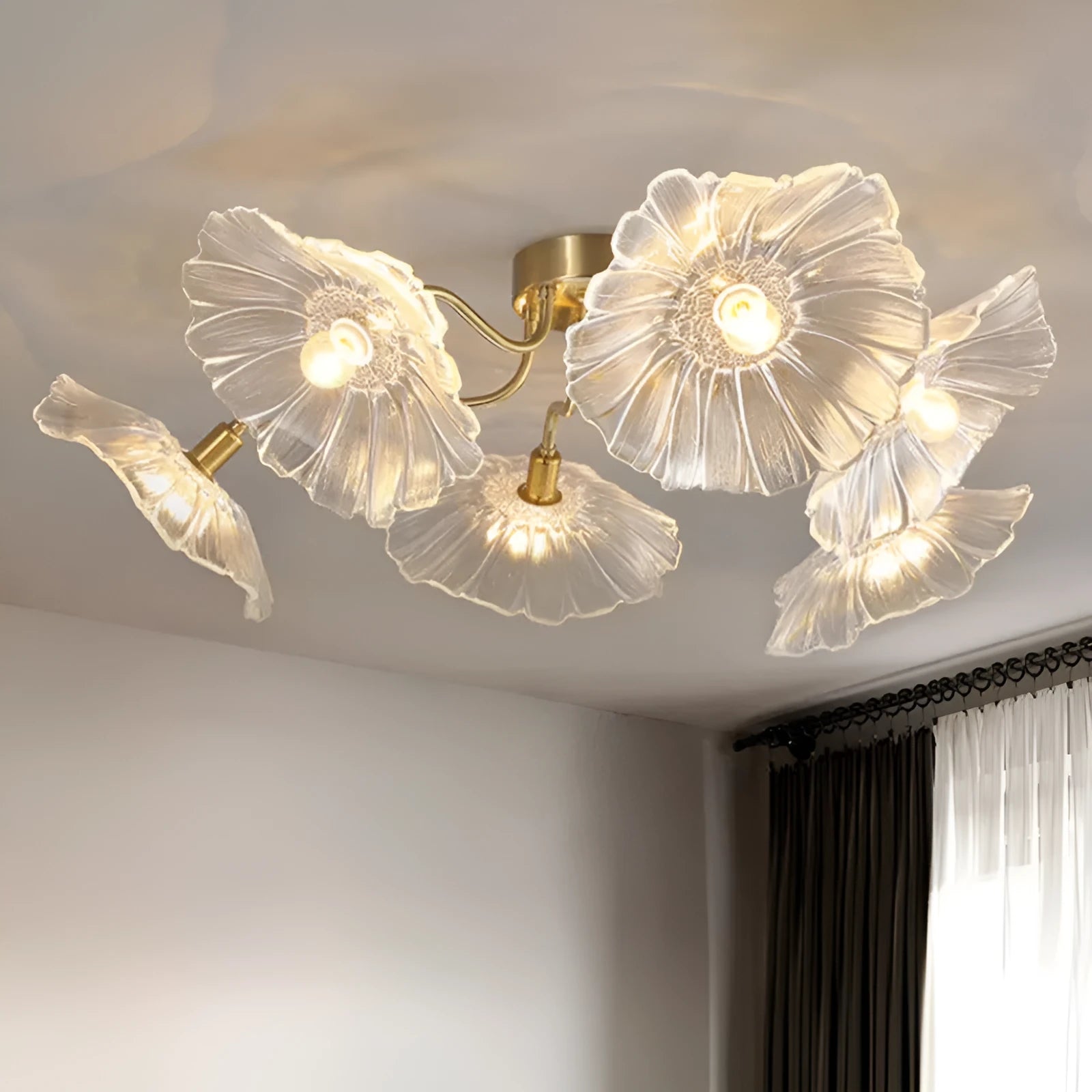 Modern creative flower ceiling lamp with multiple flower heads in white or purple colour options