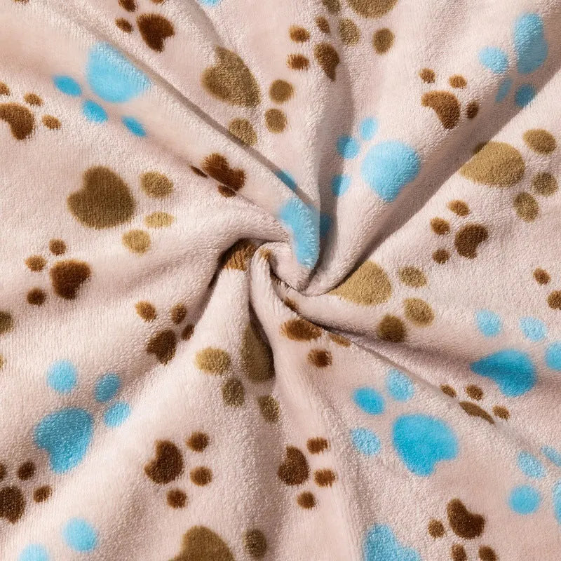 Blue cartoon dog print pet blanket measuring 100x120cm with double-sided flannel fabric
