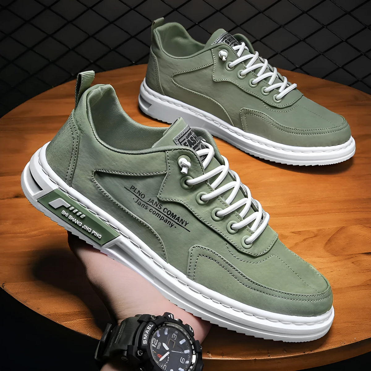 Men's lace-up platform canvas sneakers in green, black or grey with letter print, breathable mesh lining and rubber sole, sizes 39-44