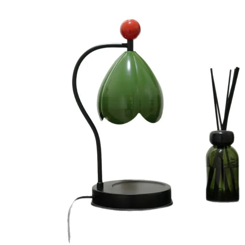 Linglan ancient style melting wax lamp with metal holder in cream white finish