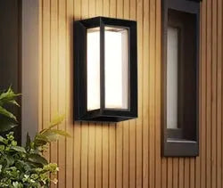Outdoor waterproof wall lamp with aluminium body and acrylic shade for garden lighting
