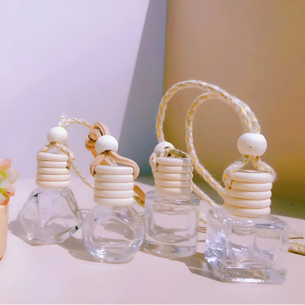 Car perfume pendant glass bottle in simple style with four colour and capacity options