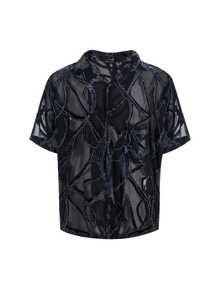 Men's black and grey snake pattern short-sleeved shirt with translucent polyester fabric