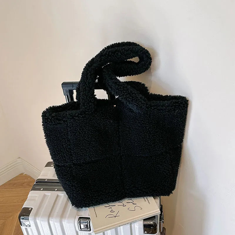 Women's plush furry tote bag 42x30x16cm in solid colour single shoulder handbag winter accessory