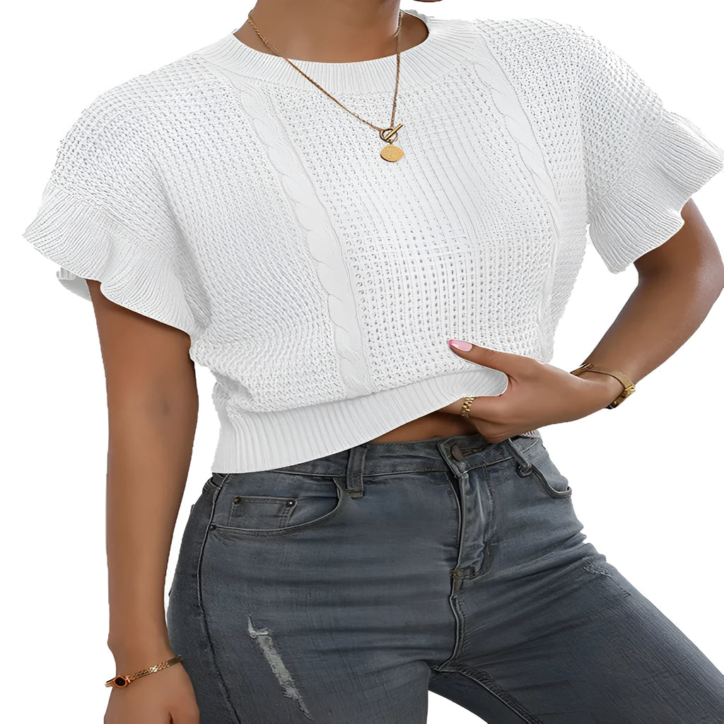 Women's knitted pullover sweater with twisted string pattern and ruffled short sleeves in loose fit