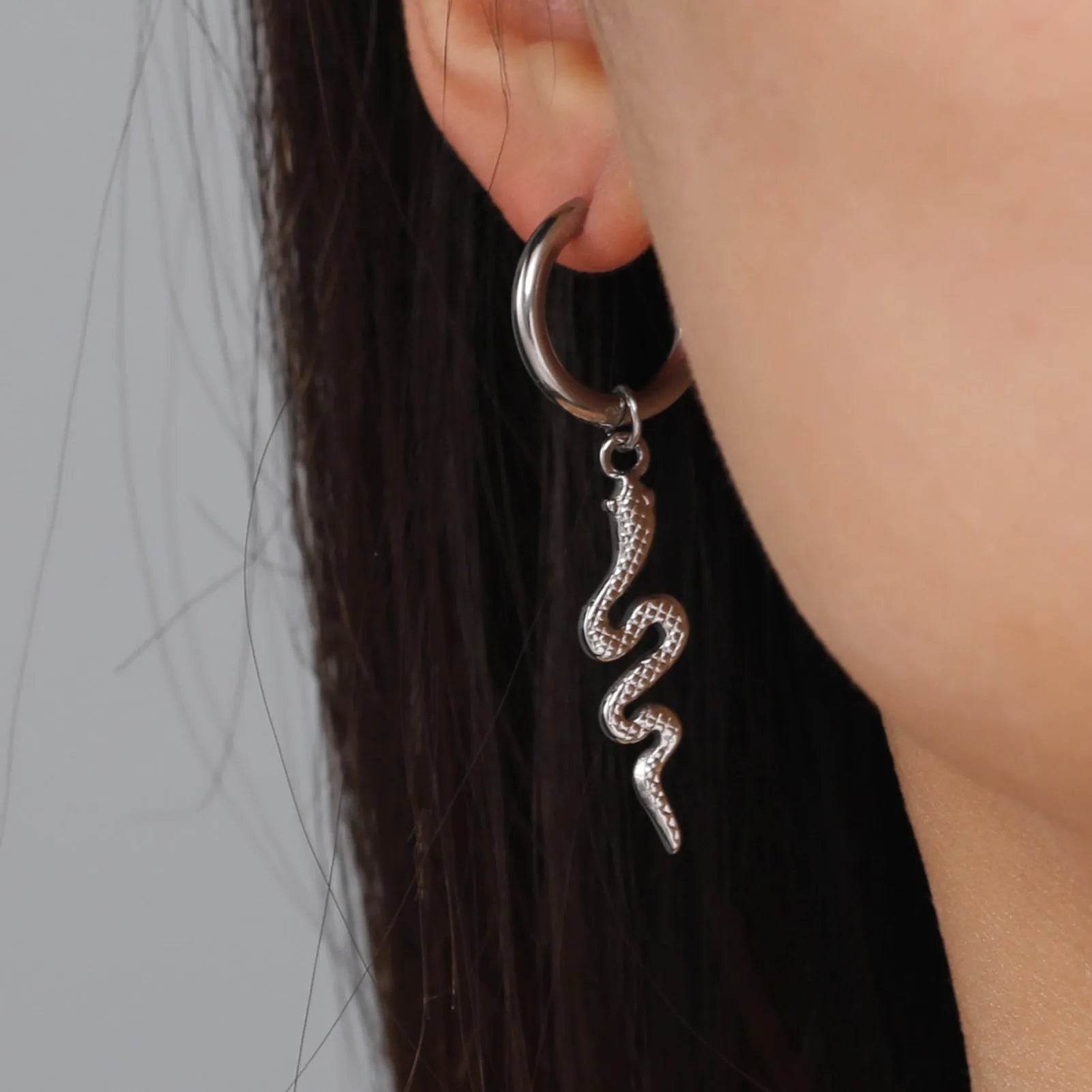Vintage snake clip-on earrings in stainless steel with gold plating