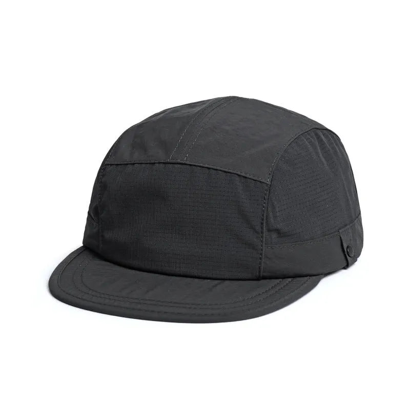 A breathable dome crown sun hat in size M, shown in Army Green colour, made from quick-drying polyester fabric.