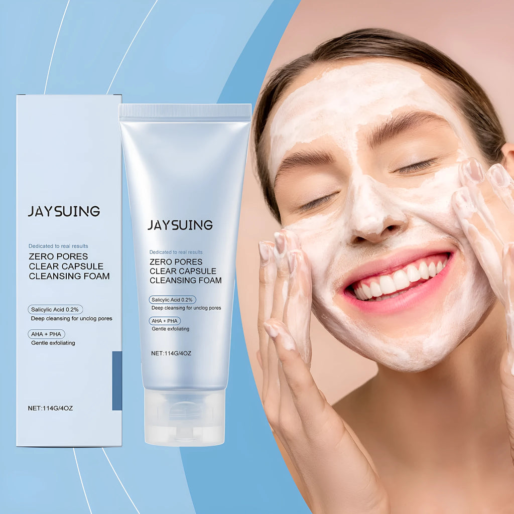 Salicylate cleansing facial cleanser bottle, 114g capacity, for delicate pores.