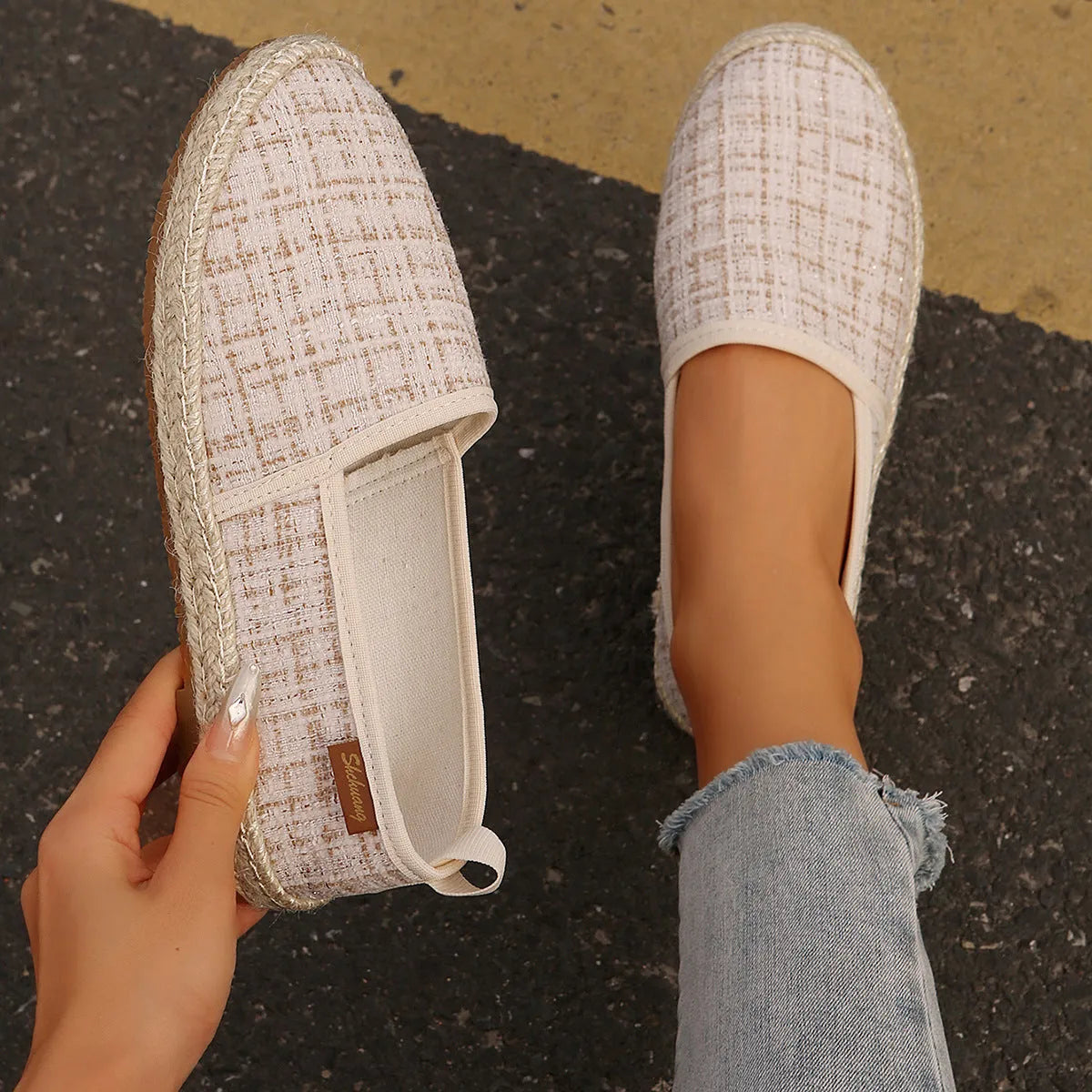 Casual fisherman shoes with canvas upper and rope sole bottoms in black, white and beige colours