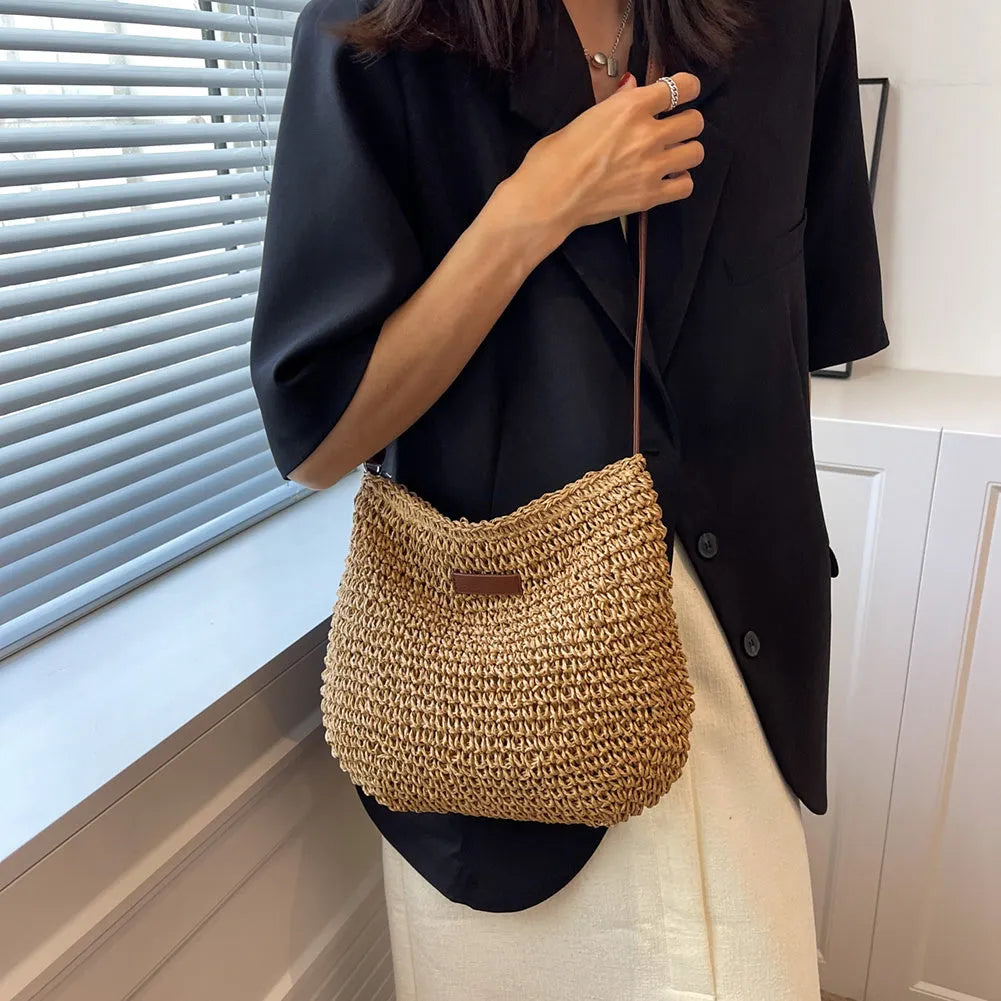 Niche design medium straw tote bag in beige with zipper closure, horizontal square shape, woven material
