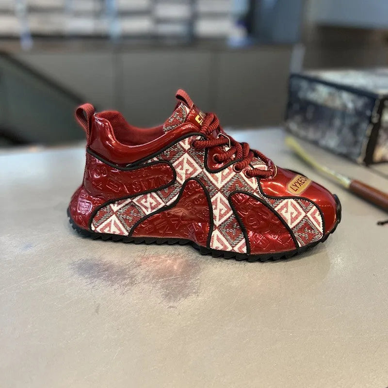 Men's round-toe lace-up casual shoes with a platform heel, available in scarlet, black, and creamy-white.