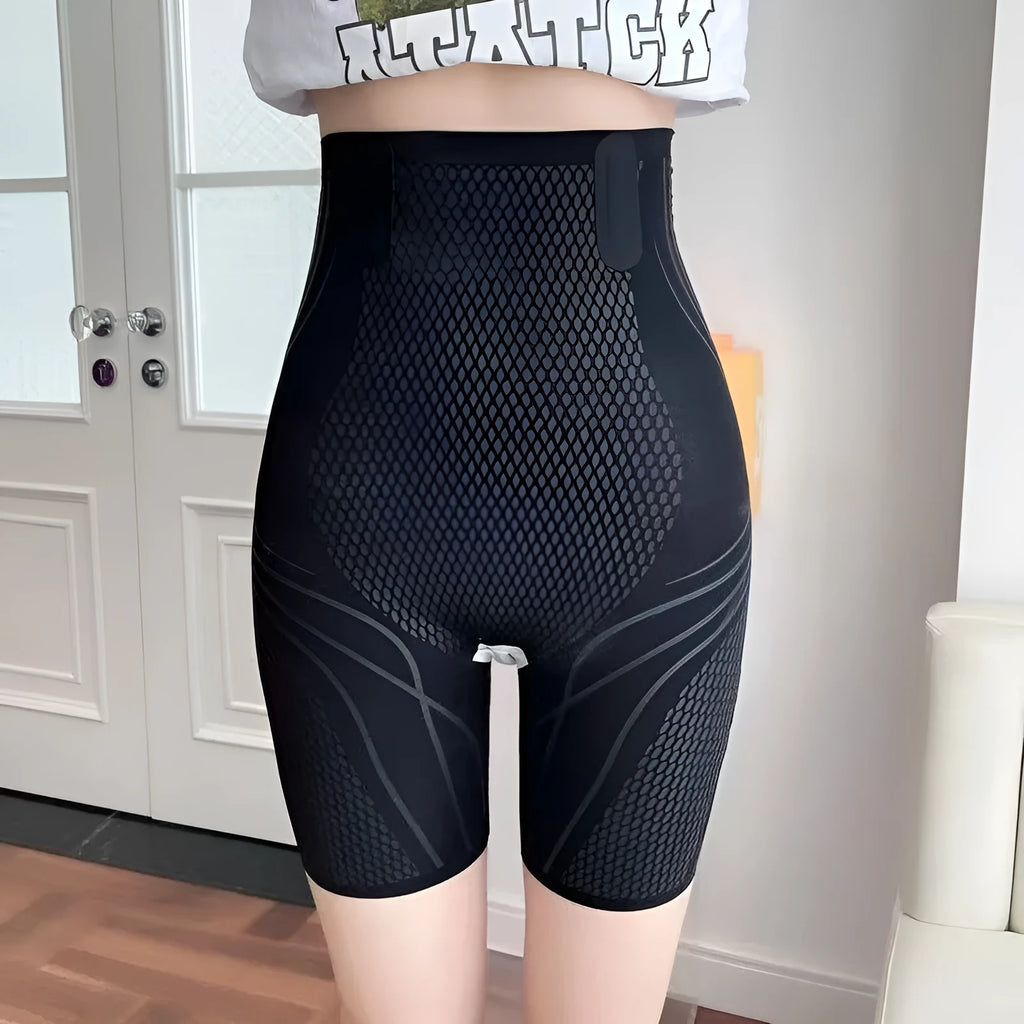 Women's seamless high waisted tight pants in nylon, black or skin colour, sizes M to XXL