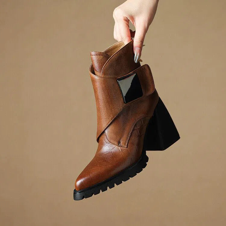 Retro soft sole chunky heel ankle boots for women with velvet lining and Velcro fastening