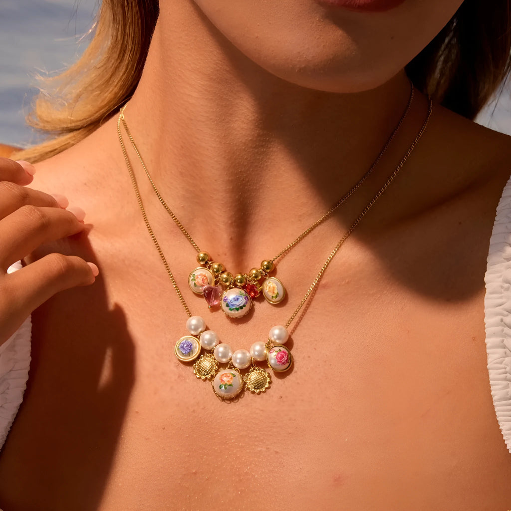 Vintage sunflower flower stainless steel necklace with 18K electroplated finish, two colour variants