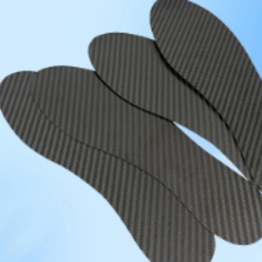 Black 3K carbon fibre running insoles showing textured weave, available in sizes 34 to 48.