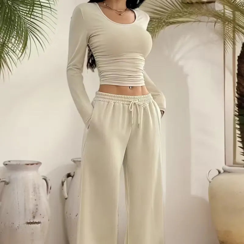 Women's knitted polyester vest pants suit in beige white with long sleeves and solid colour retro style