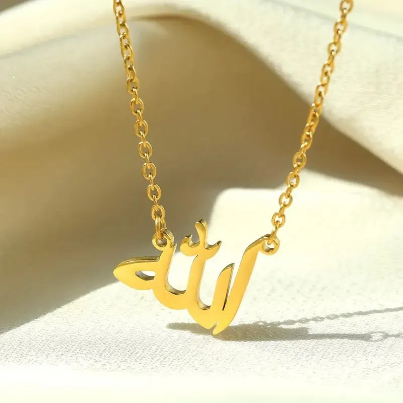 French style titanium steel necklace for women in gold colour with electroplated finish
