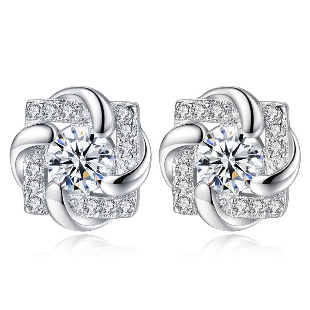 Heart-shaped six-claw copper zircon earrings with electroplated finish for women