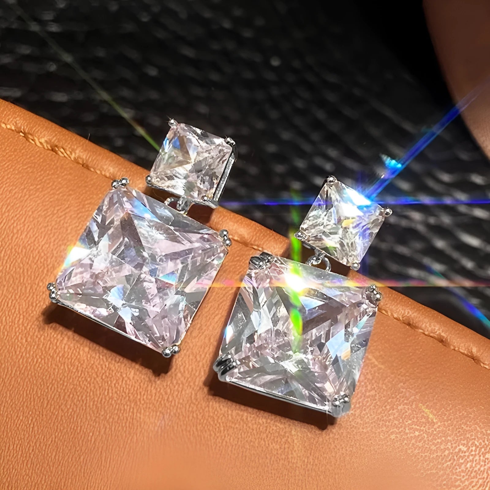 Copper geometric square earrings in white gold or golden finish with quadrilateral design
