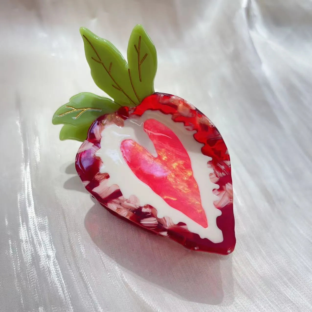Love Honey Strawberry hairpin with pastoral style design in red or pink colour options