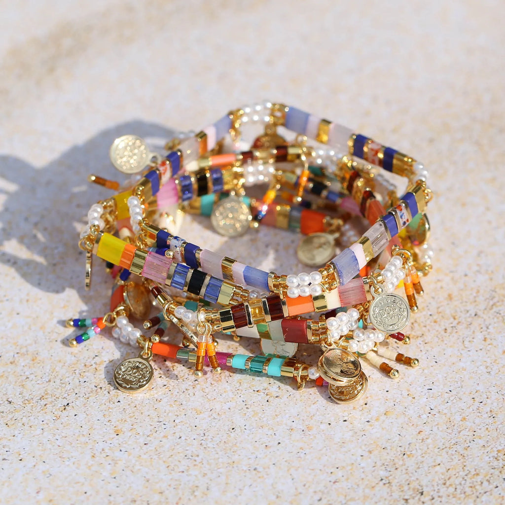 Women's handmade imitation pearl beaded bracelet in a European and American style, showing one of six available colour options.