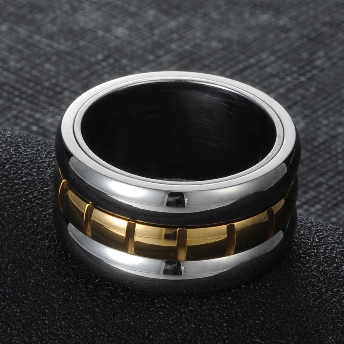 Gold titanium steel knuckle ring with ultra-wide band and rotating tail mechanism