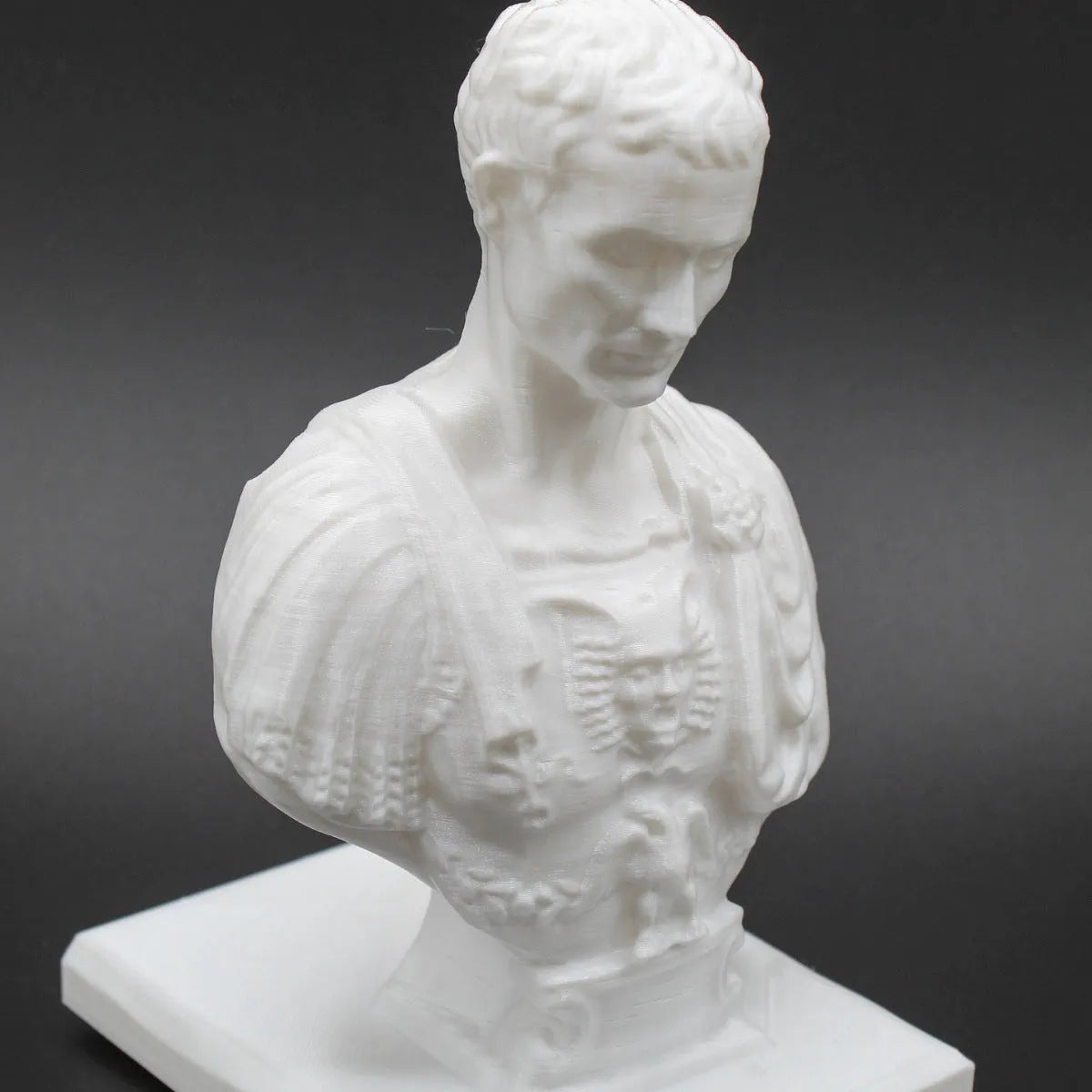 White synthetic resin statue pen holder, file basket desk tidy holding up to 15 pens