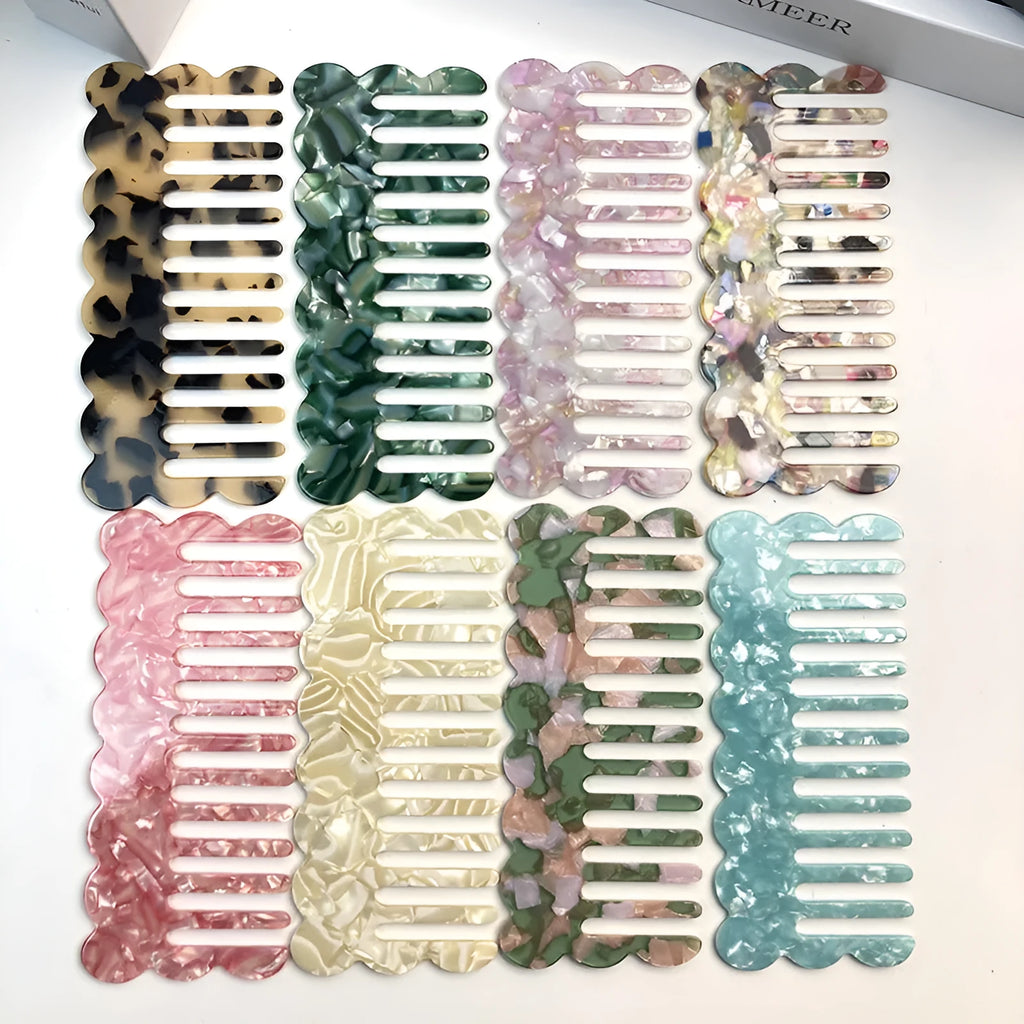 Geometric acetate hair comb with retro wave design in apricot colour