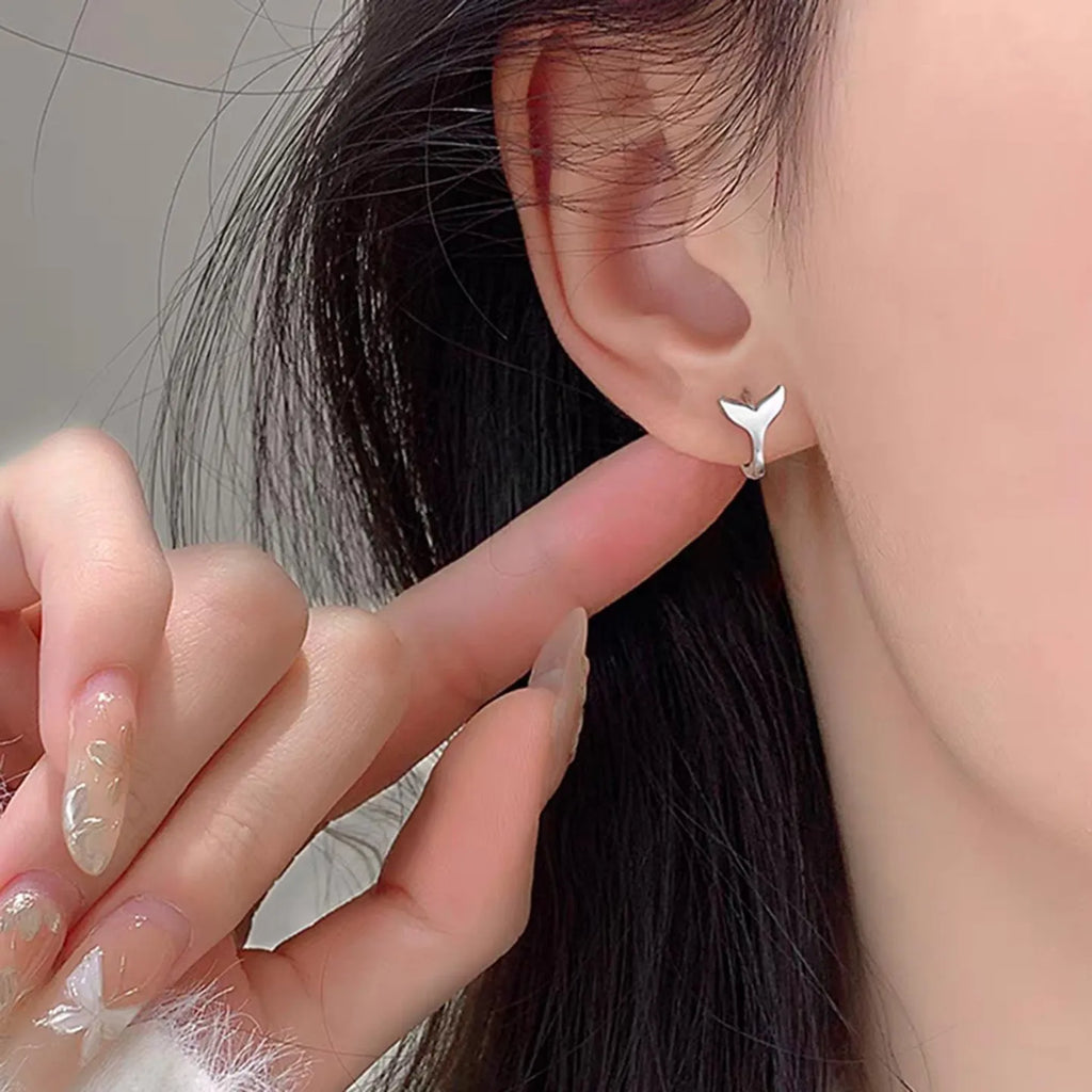 Women's fashion fishtail earrings with electroplated white gold or yellow gold finish
