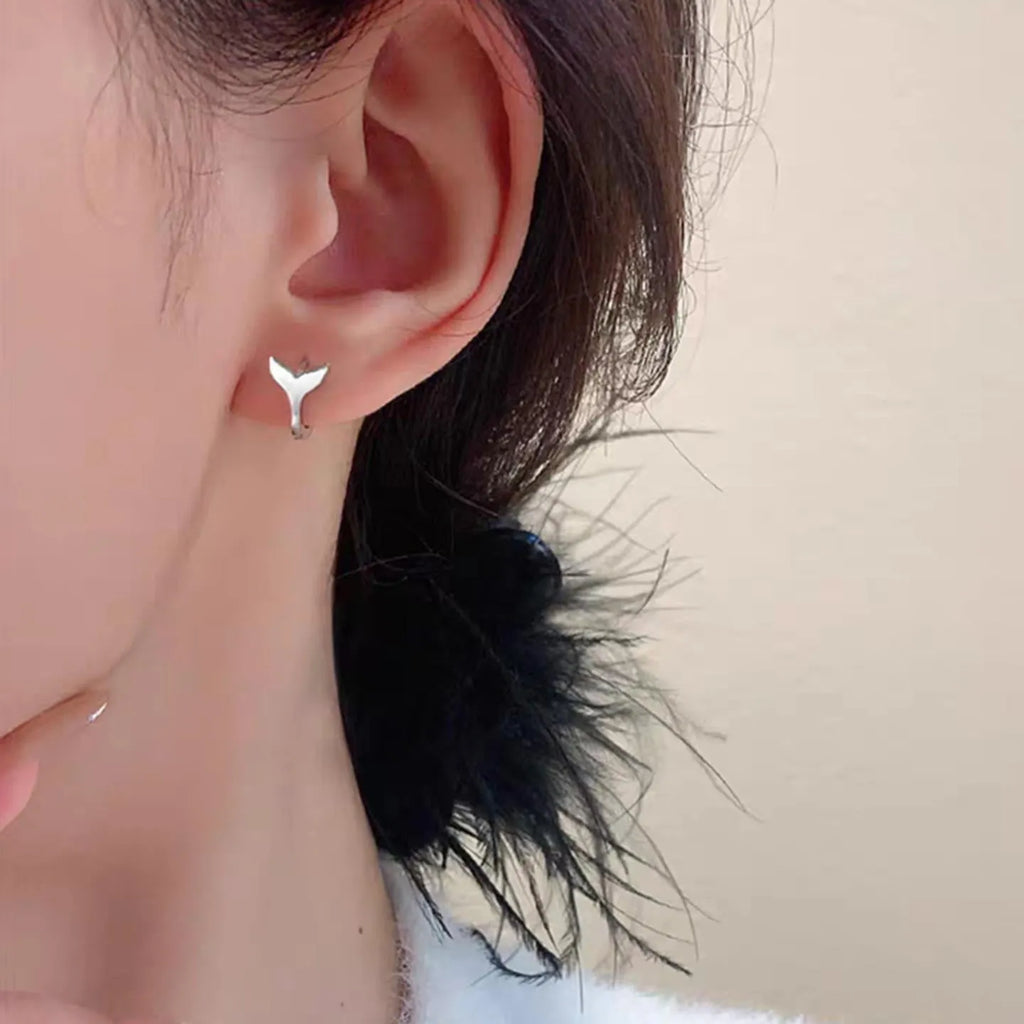 Women's fashion fishtail earrings with electroplated white gold or yellow gold finish