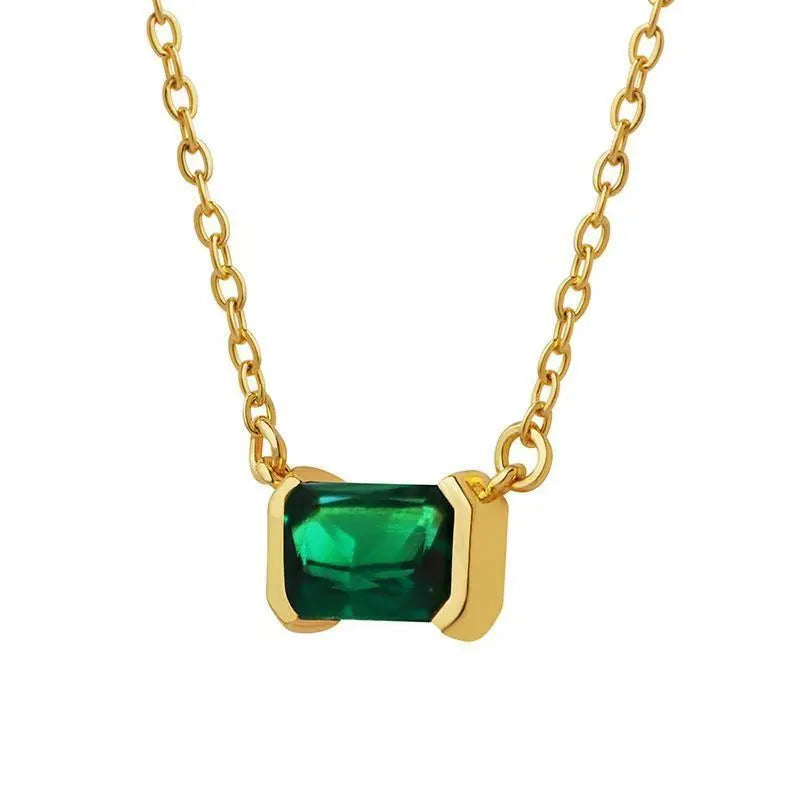 Women's gold-plated geometric quadrilateral pendant necklace with inlaid cubic zirconia stones
