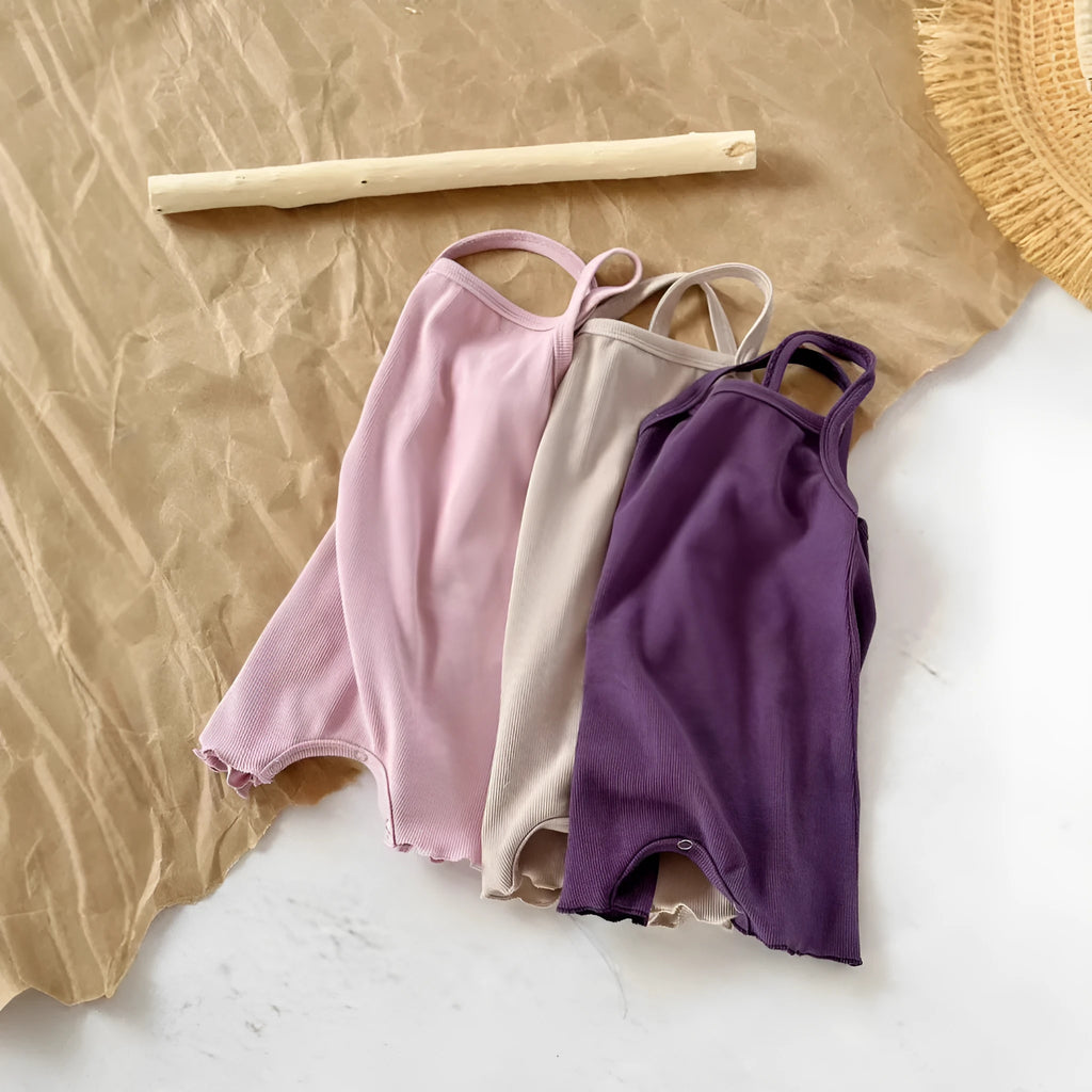 Baby sunken stripe camisole one-piece romper in modal fabric, pullover style, sleeveless triangle design for girls