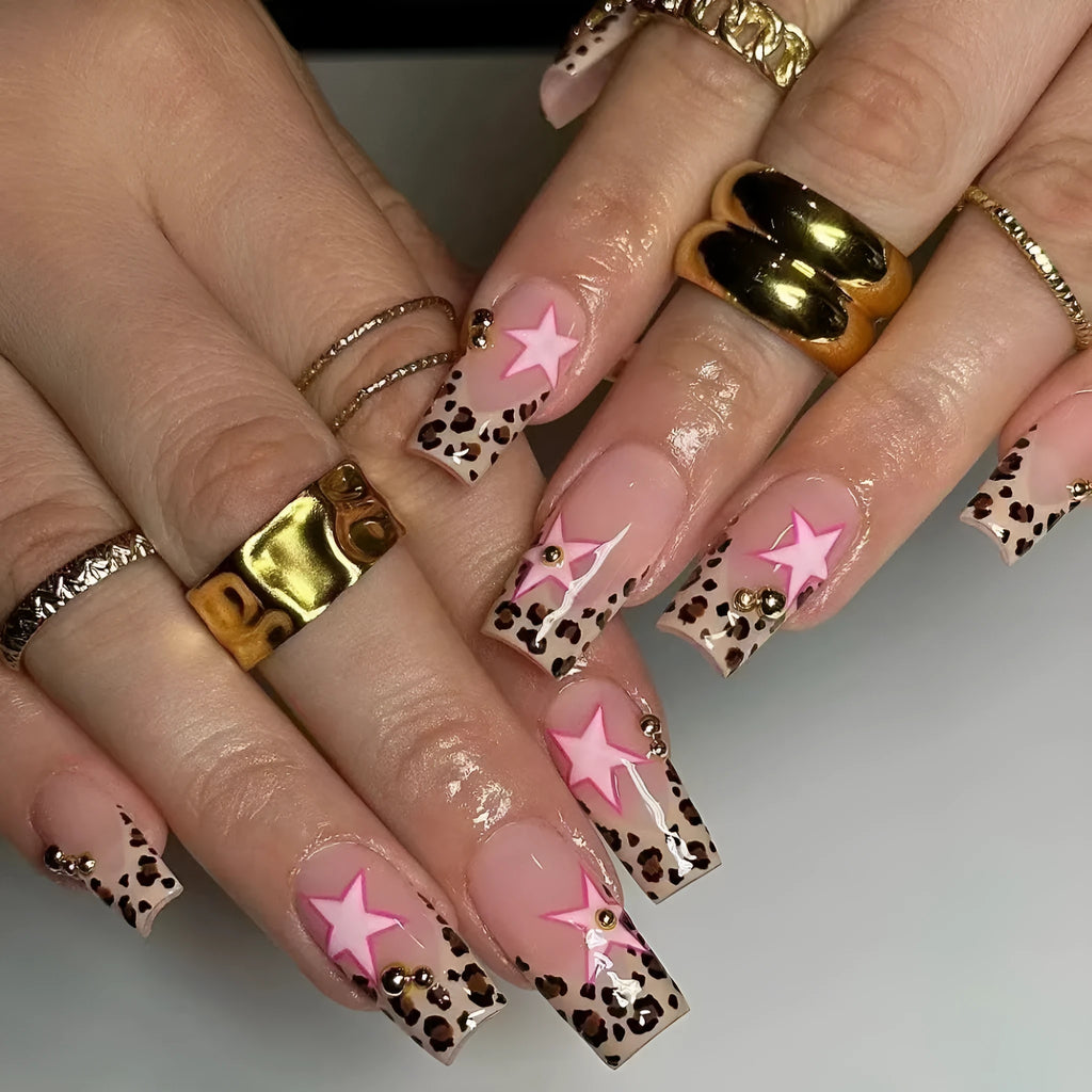 French manicure nail art set with leopard print patterns, five-pointed stars, pearls and diamond decorations