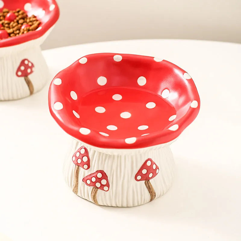Creative mushroom-shaped tall pet bowl for cats and dogs as slow food or water bowl