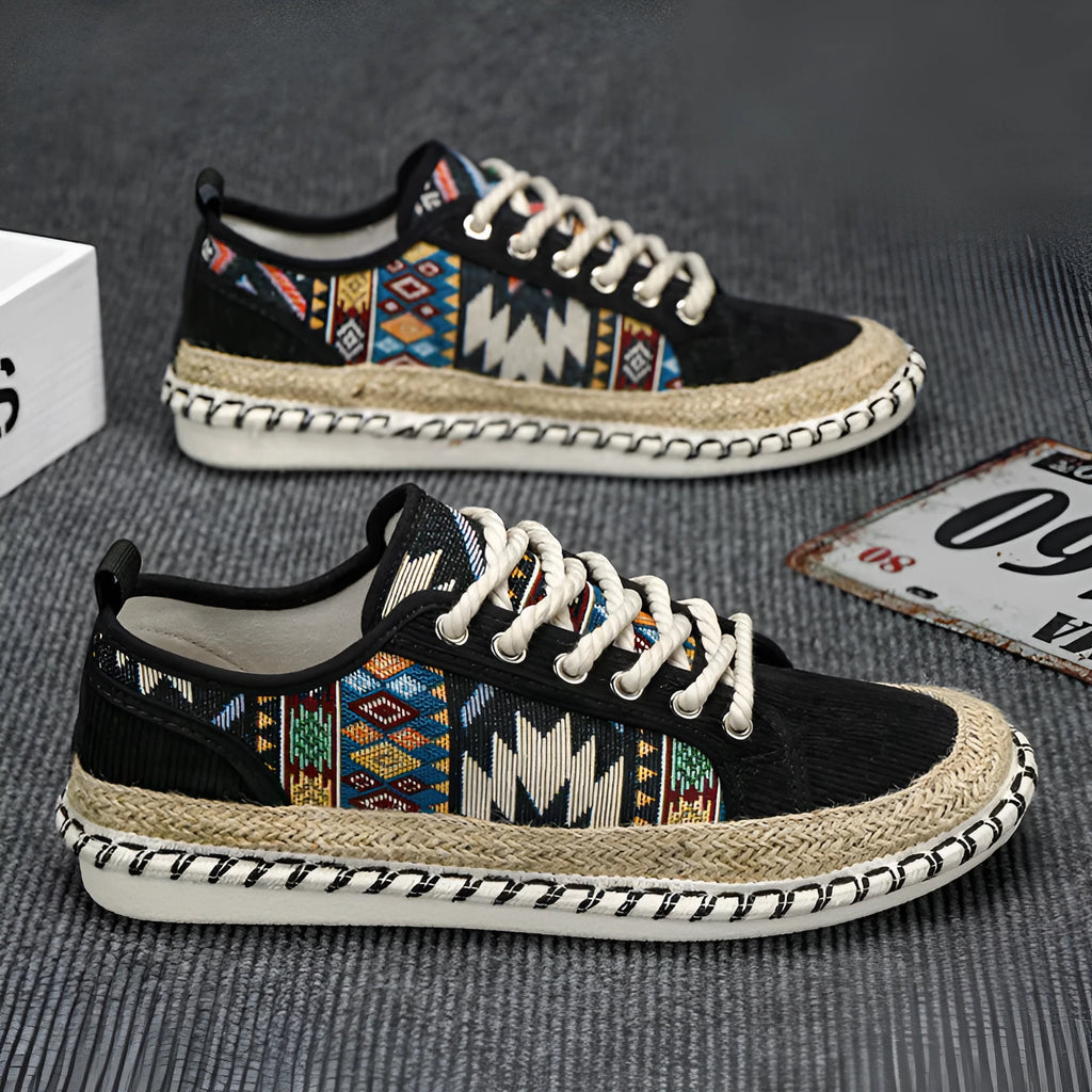 Men's casual summer shoes with breathable cloth upper in black colour, round-toe design