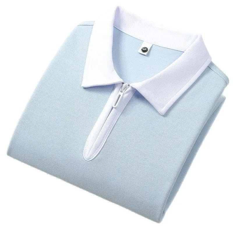 Zipper and lapel polo shirt in solid colour with short sleeves and loose fit design