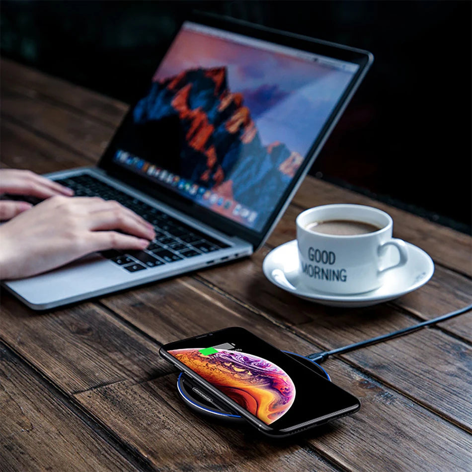 Black wireless charging pad for iPhone Samsung fast charging with copper coil 98mm