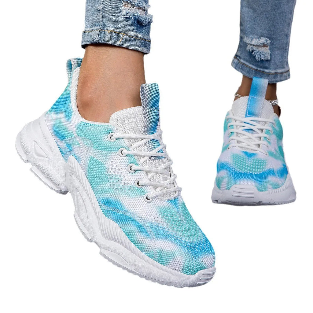 Casual flower sneakers with Flyknit upper, flat heel, and lace-up design in purple