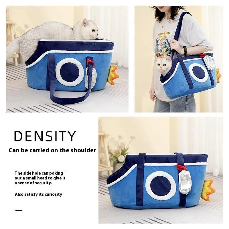 Shoulder cat bag with cartoon pattern in plush material for small pet transport