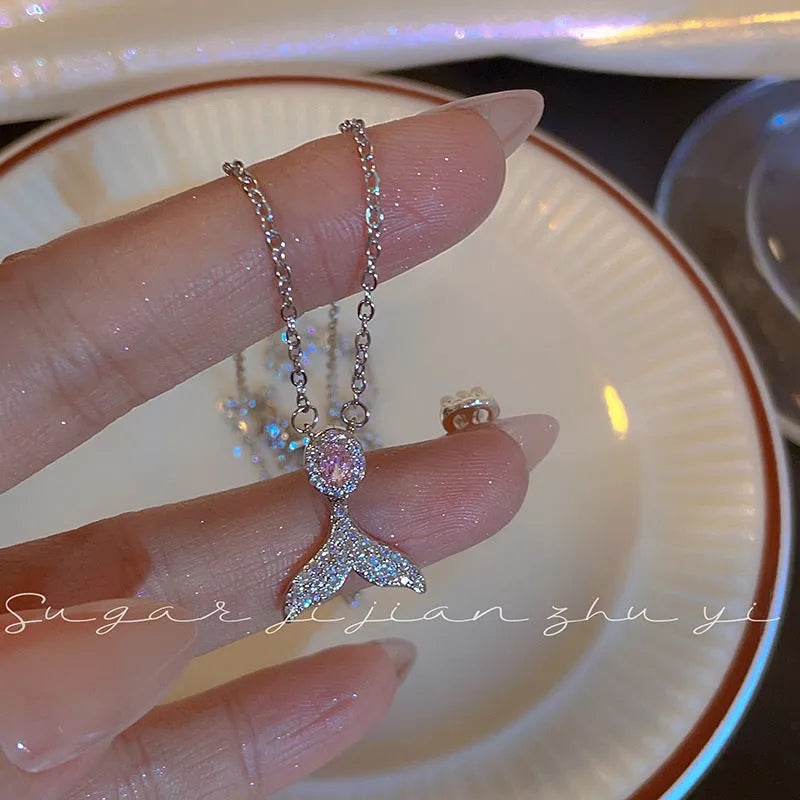 S925 sterling silver fishtail pendant necklace with geometric design on O-ring chain