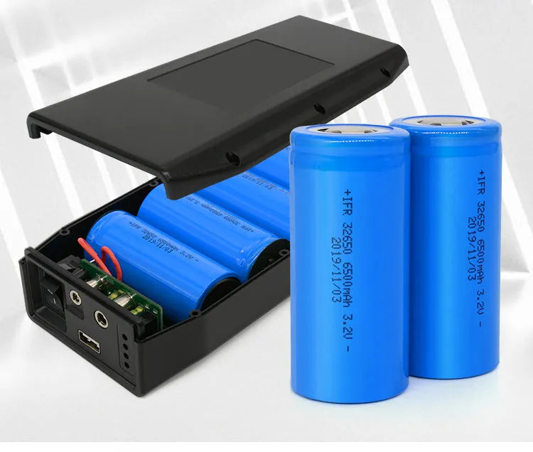 LF4100 compact 12V 76.8Wh lithium iron phosphate power bank with charger and cables.