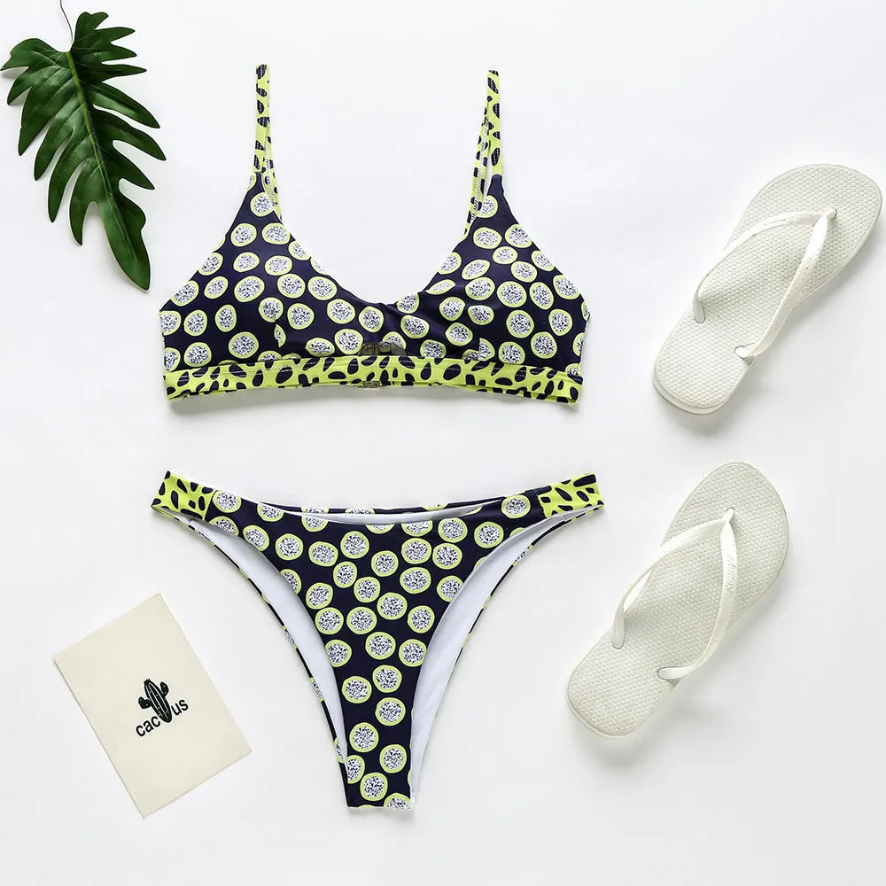 Women's polyester bikini swimsuit in dots or stripes pattern for swimming