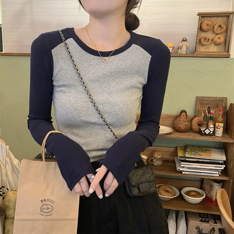 Women's dark blue viscose top with princess sleeves and embroidery detail, 40cm short length