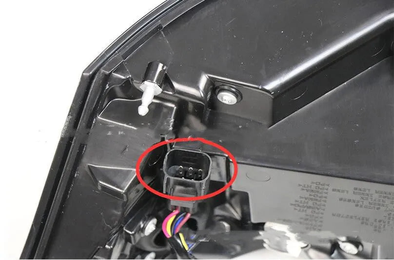 Pair of LED car taillights for BMW X5 F15 models from 2014 to 2020