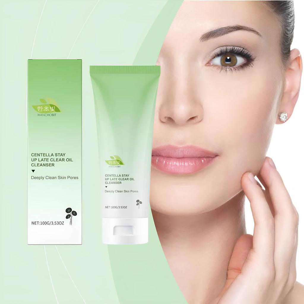 100g bottle of Centella Stay Up Late Clear Oil Cleanser, a transparent facial cleansing oil.